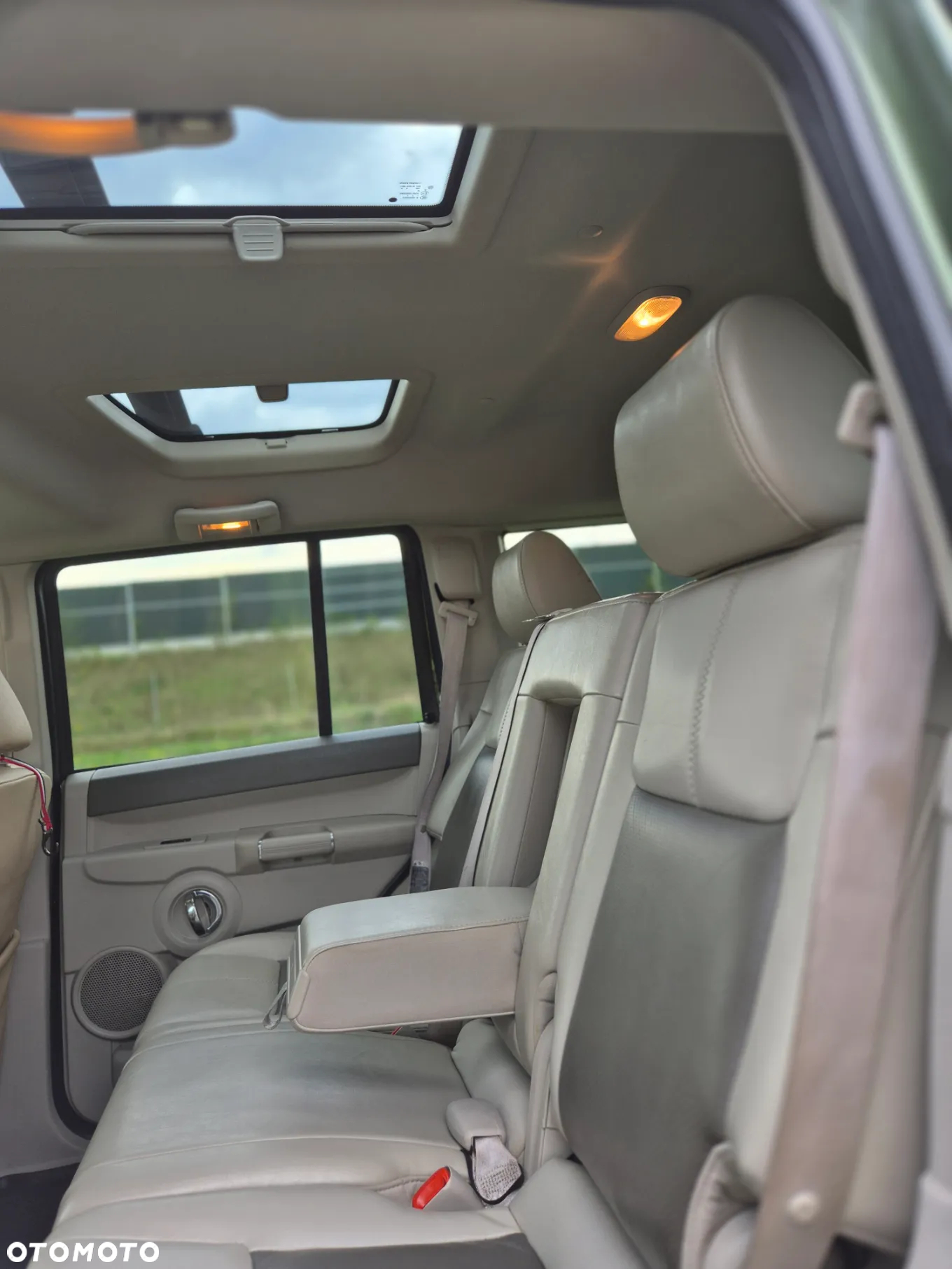 Jeep Commander 4.7 V8 - 22