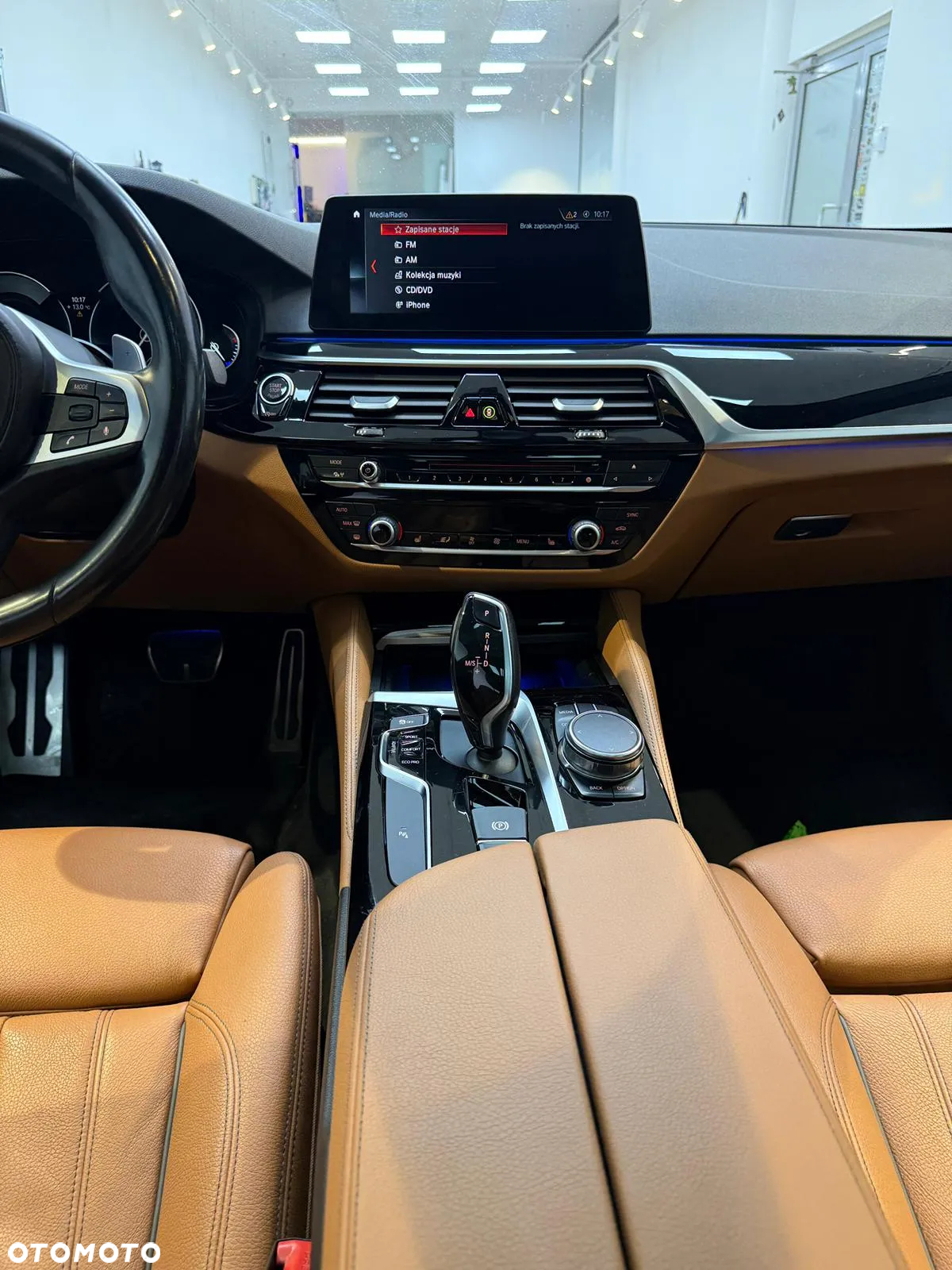 BMW Seria 5 520d xDrive Touring M Sport Edition - 18