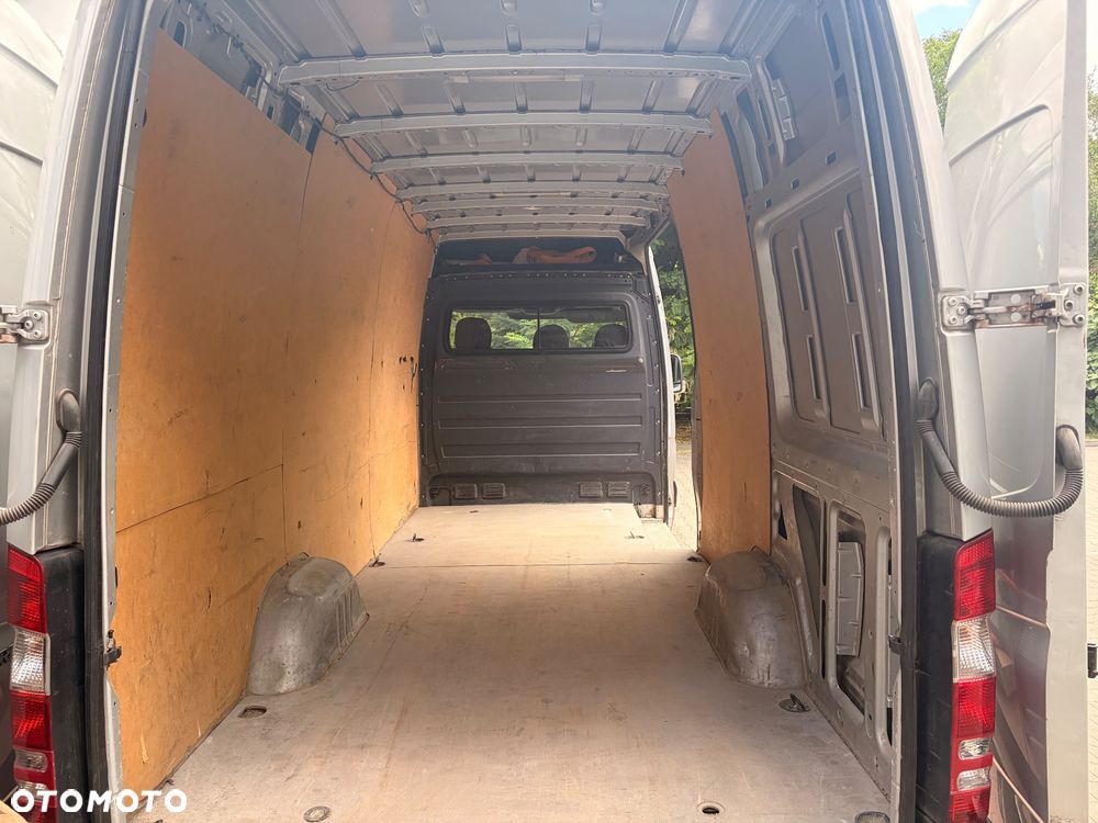 Mercedes-Benz Sprinter - 18