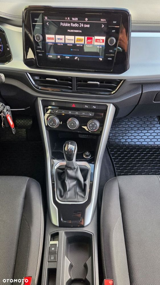 Volkswagen T-Roc 1.5 TSI Life DSG - 18