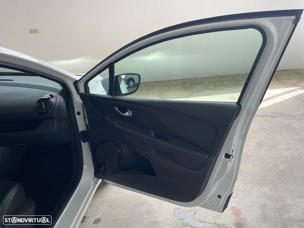 Renault Clio 1.2 TCe Initiale Paris EDC - 19