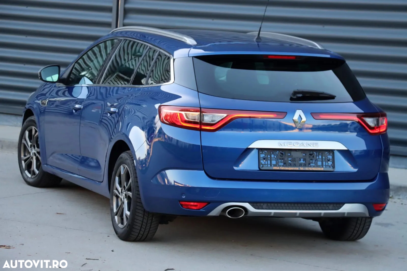 Renault Megane Grandtour BLUE dCi 150 EDC BOSE EDITION - 8