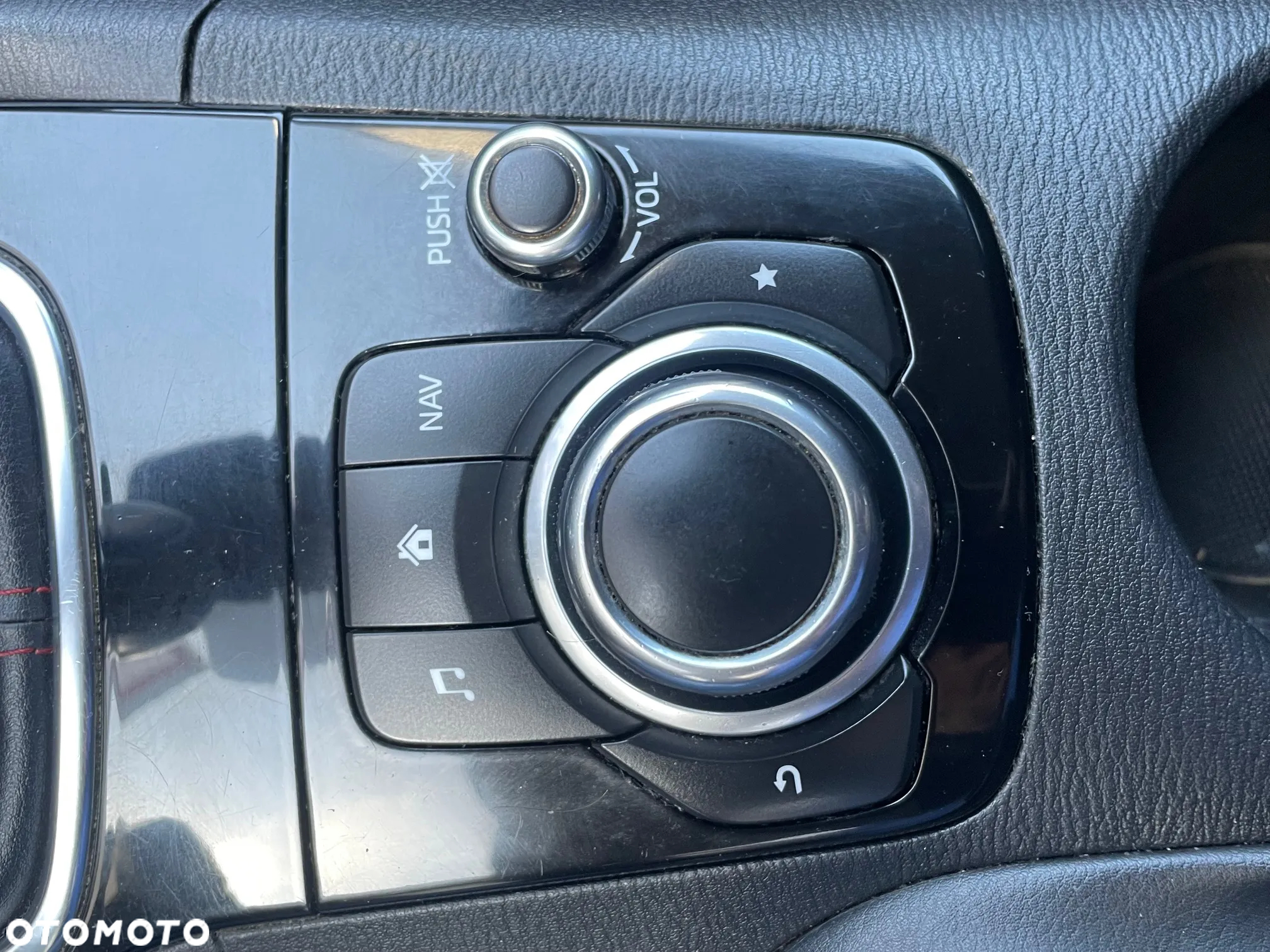 Mazda 3 SKYACTIV-G 120 KIZOKU - 22