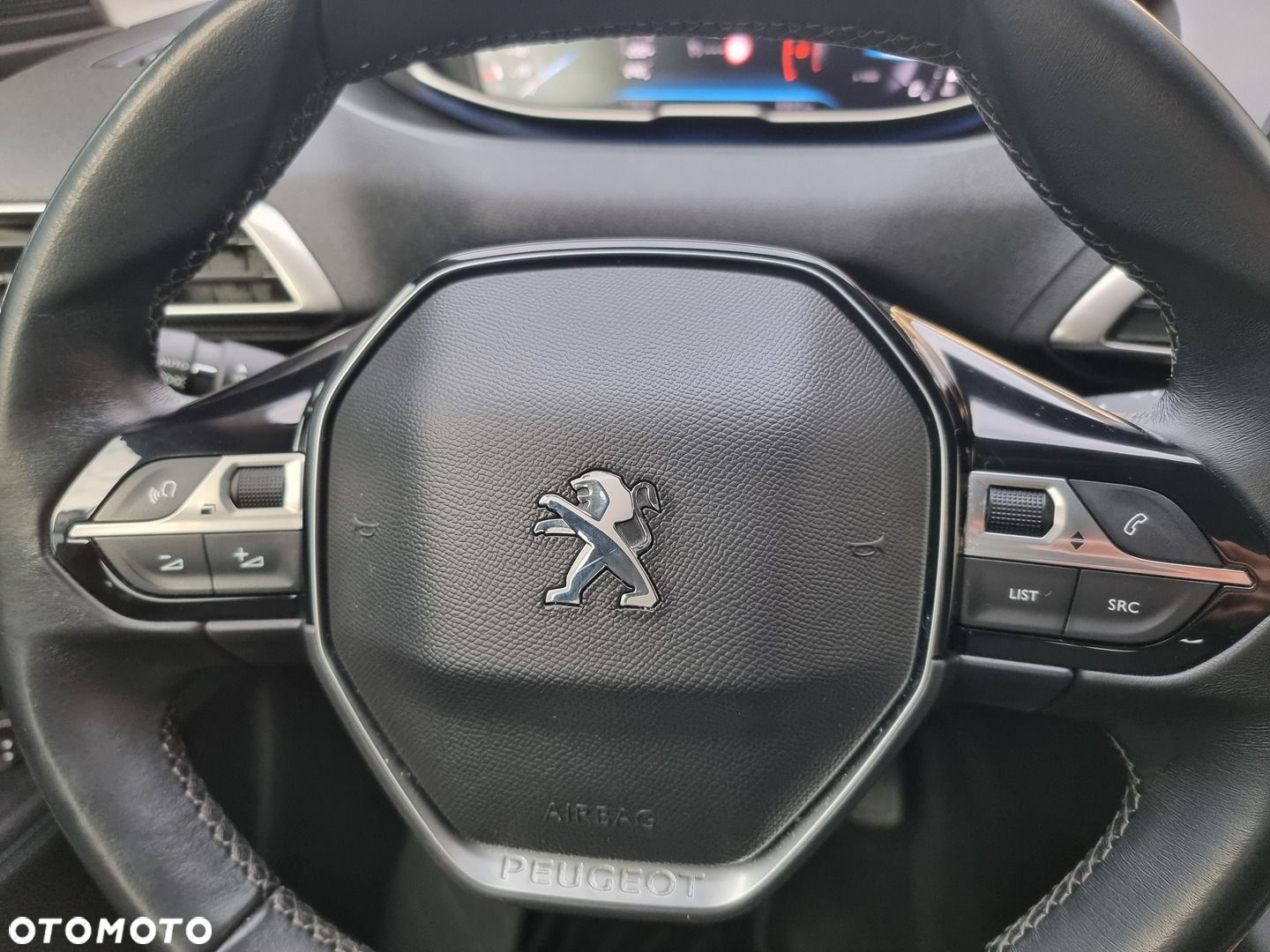 Peugeot 3008 1.5 BlueHDi Allure Pack S&S - 29