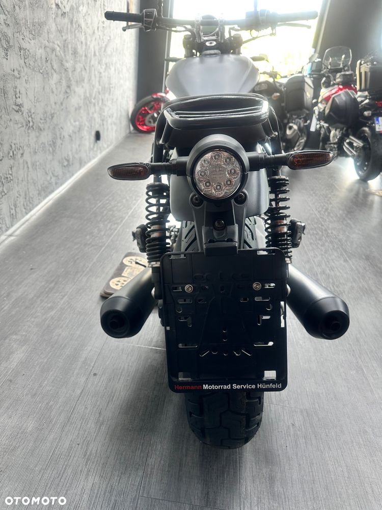 Moto Guzzi V9 - 20