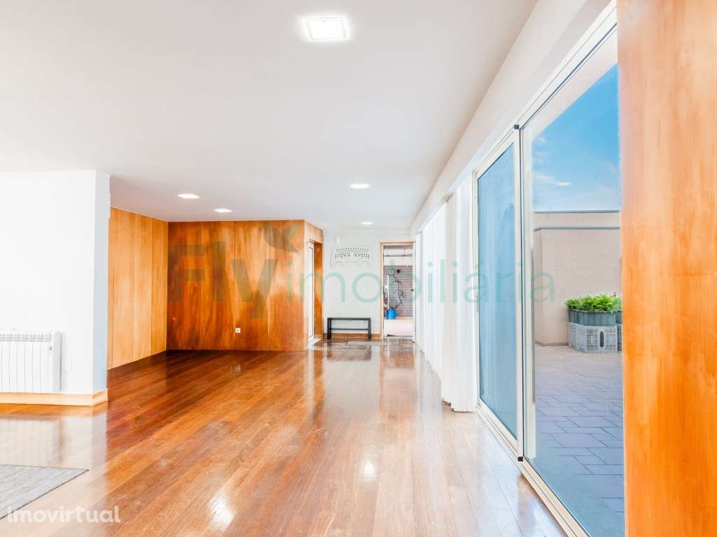 Moradia T3 em Fermentões com Piscina e Zona de Churrasqueira - Grande imagem: 4/55