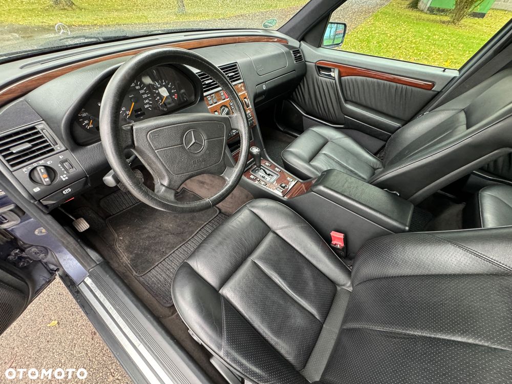 Mercedes-Benz Klasa C - 25