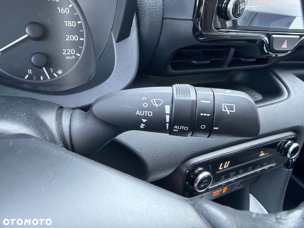 Toyota Yaris Hybrid 1.5 Comfort - 26