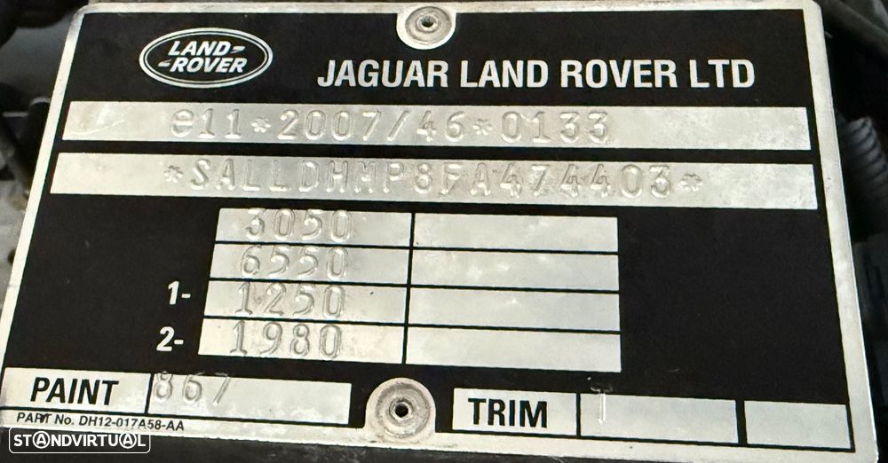 Land Rover Defender - 34