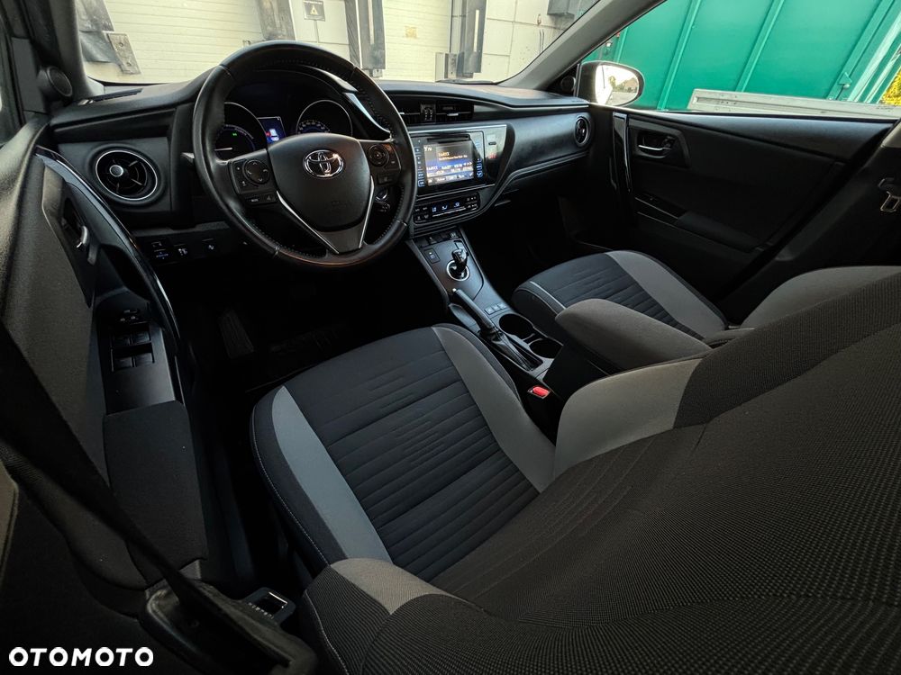 Toyota Auris - 14