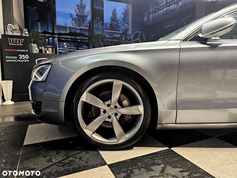 Audi A8 - 2