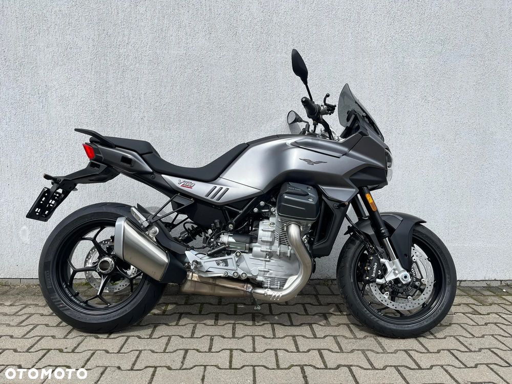 Moto Guzzi V100 Mandello - 11