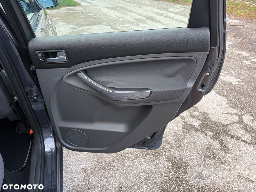 Ford Focus C-Max - 34