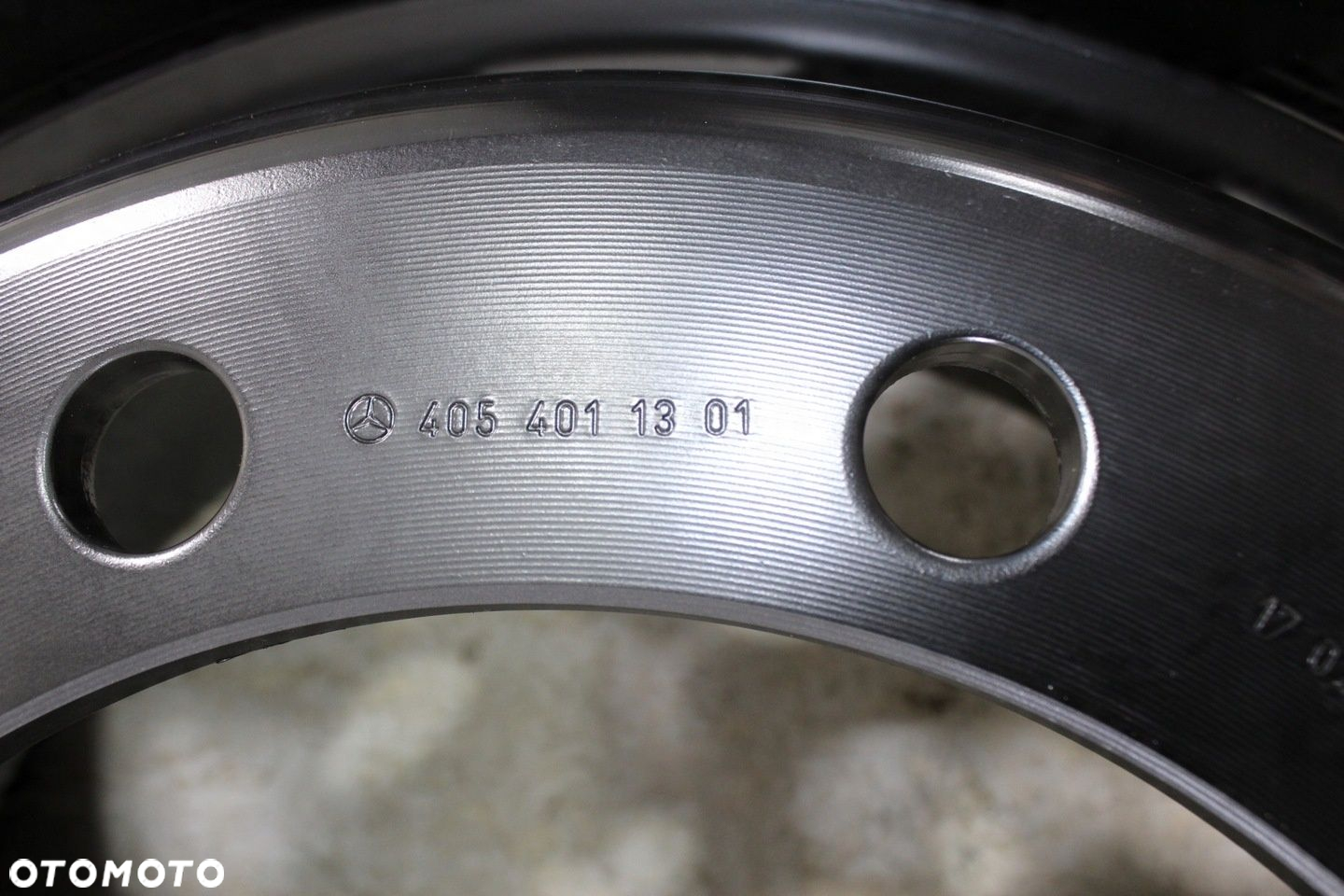 Mercedes felga stalowa 22,5x11,75 IS160 A4054011301 A4054000502 - 3