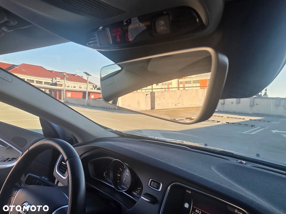 Volvo V40 - 15