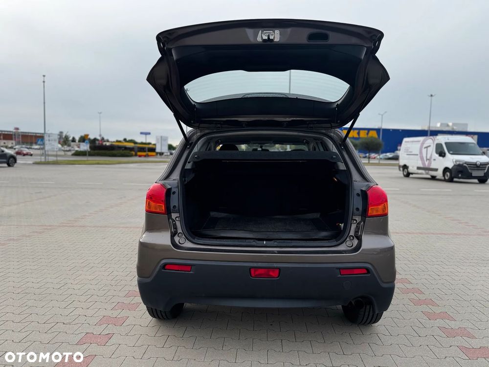 Mitsubishi ASX - 8