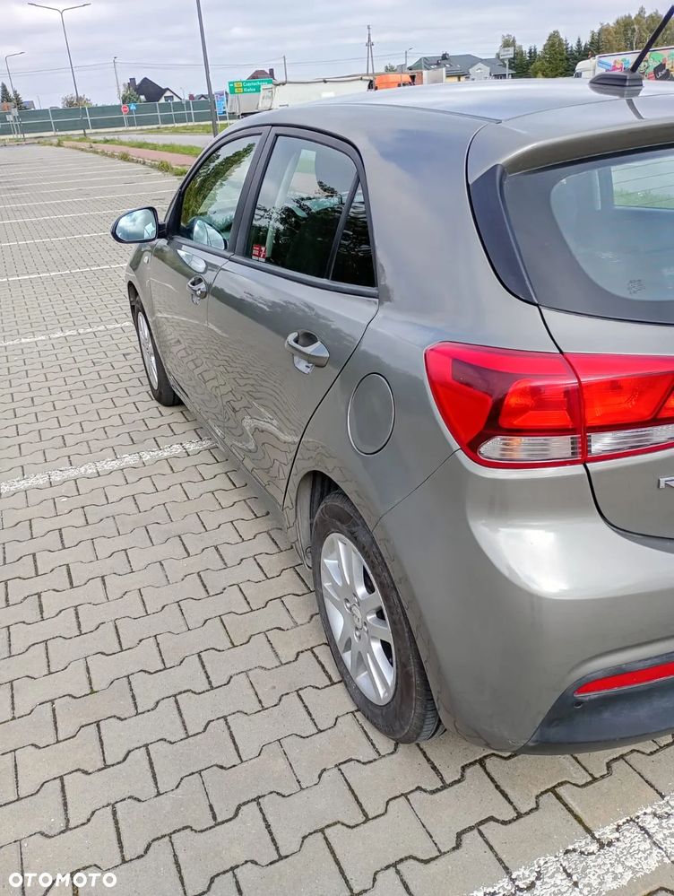 Kia Rio 1.2 M - 6