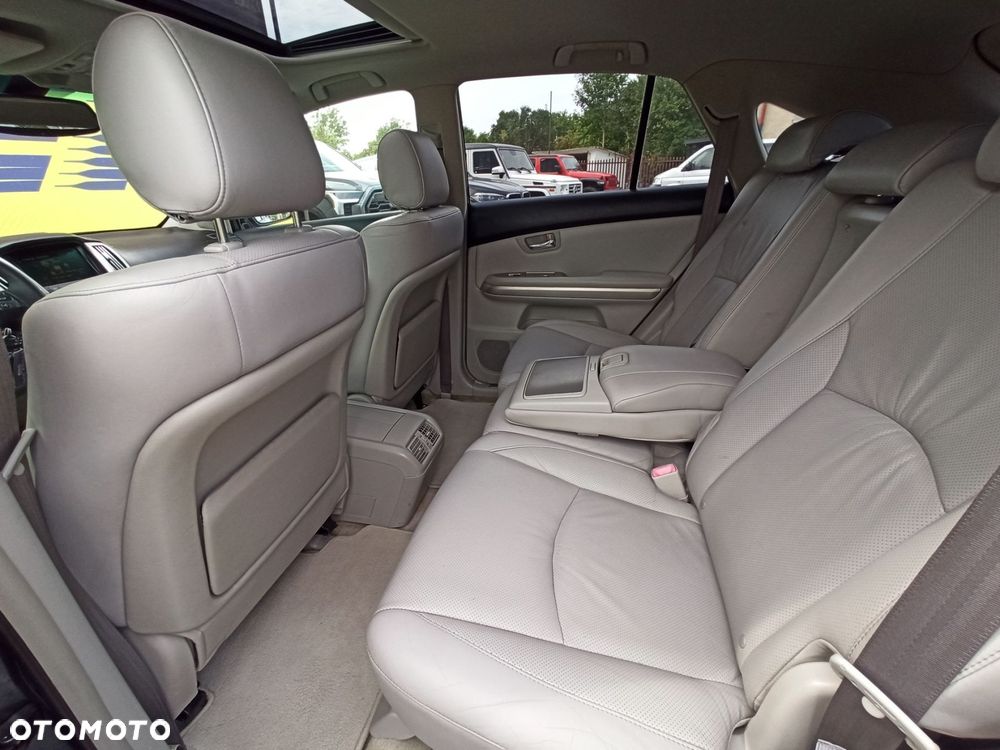 Lexus RX - 8