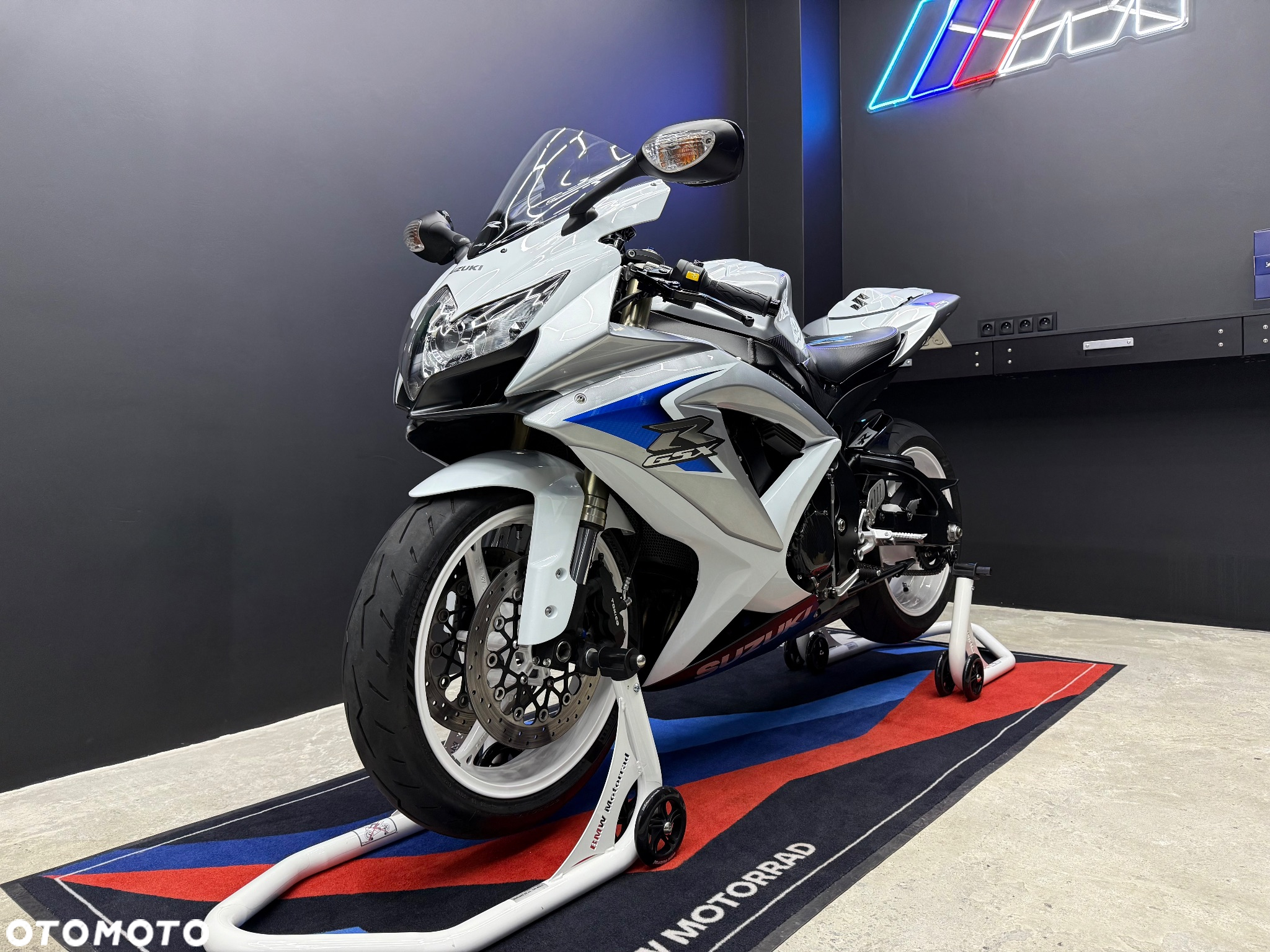 Suzuki GSX-R - 4
