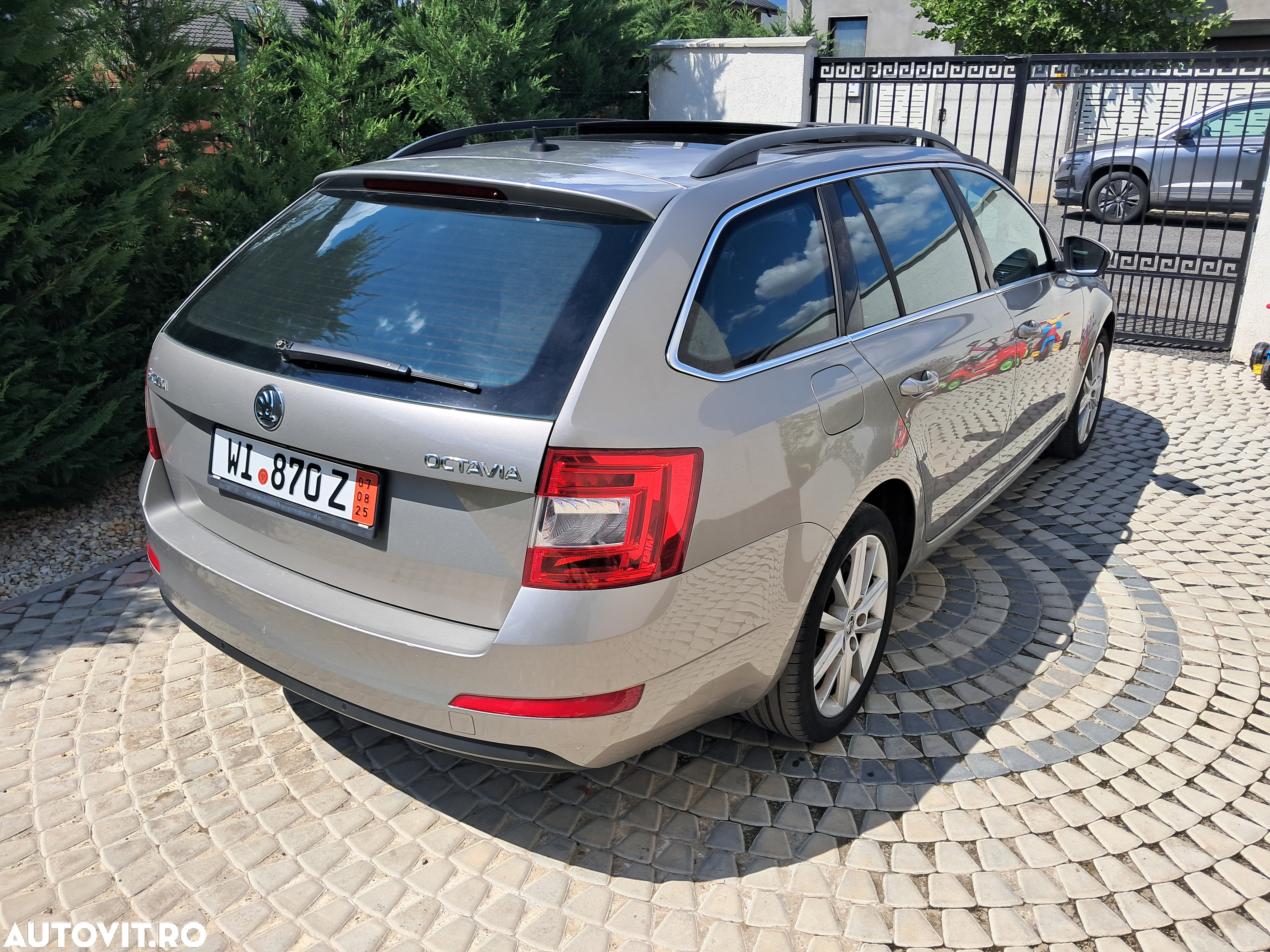 Skoda Octavia - 3