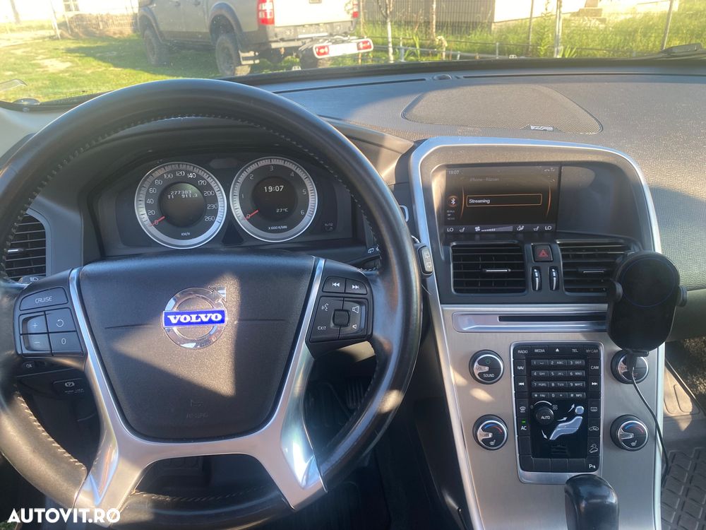 Volvo XC 60 D5 AWD Summum - 26