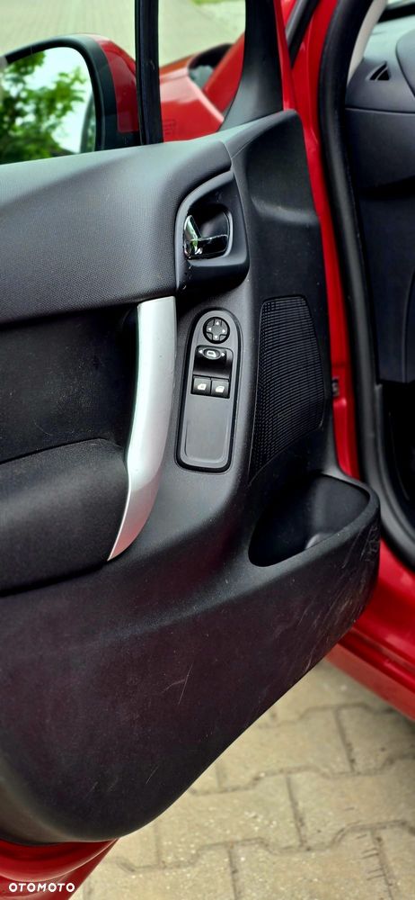 Citroën C3 1.4 Attraction - 16