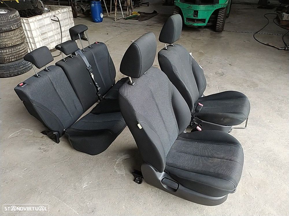 Conjunto De Bancos Mazda 2 (De_, Dh_) - 7
