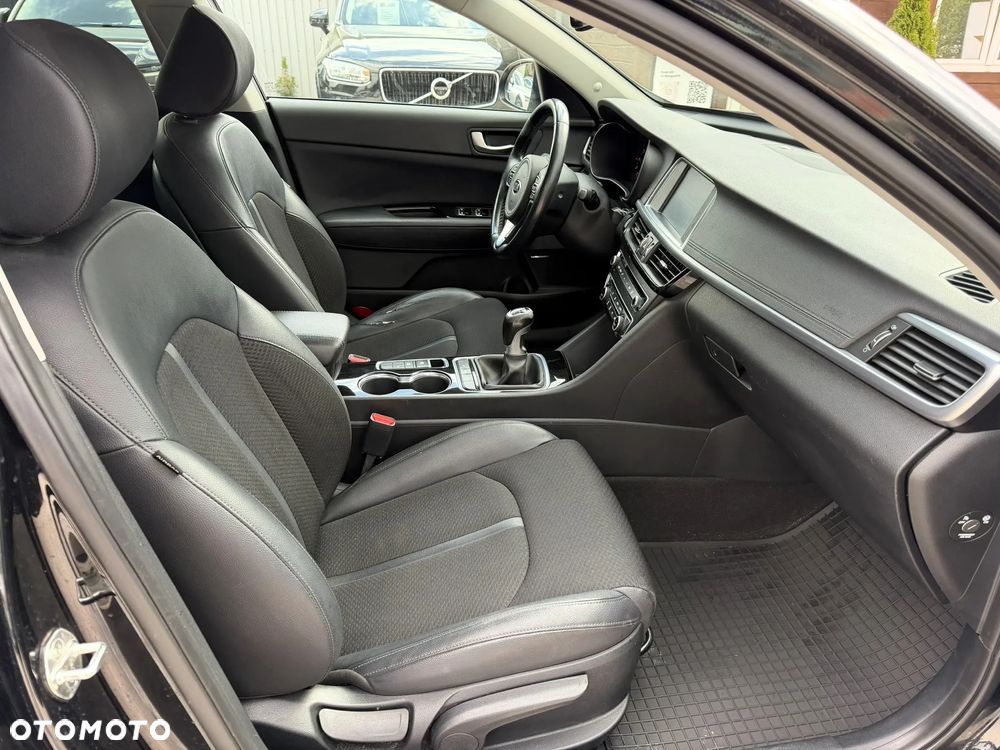 Kia Optima - 10