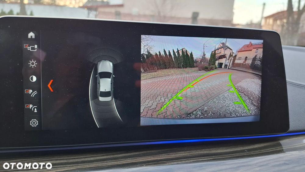 BMW Seria 5 M550i xDrive - 13