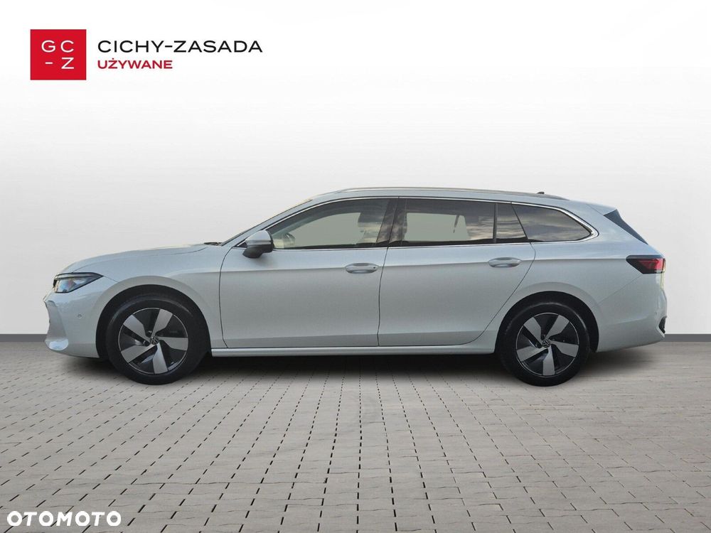 Volkswagen Passat - 2