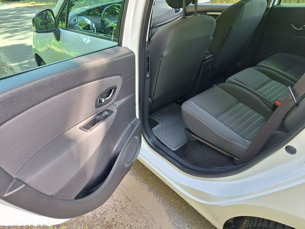 Renault Scenic - 21