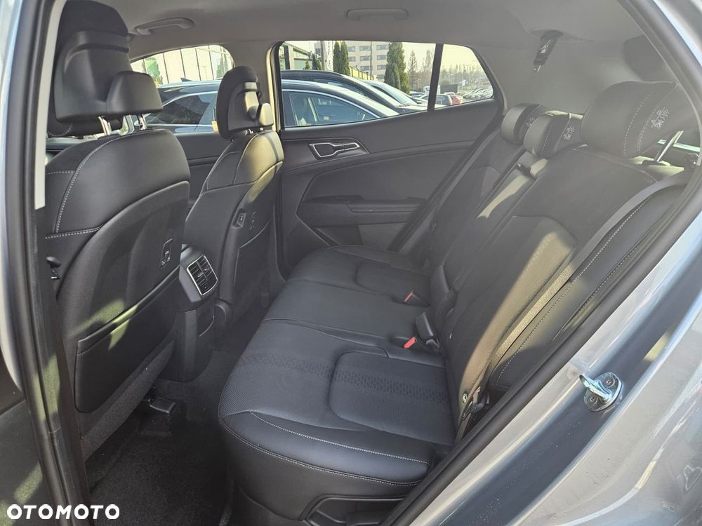 Kia Sportage 1.6 T-GDI HEV Business Line 2WD - 13