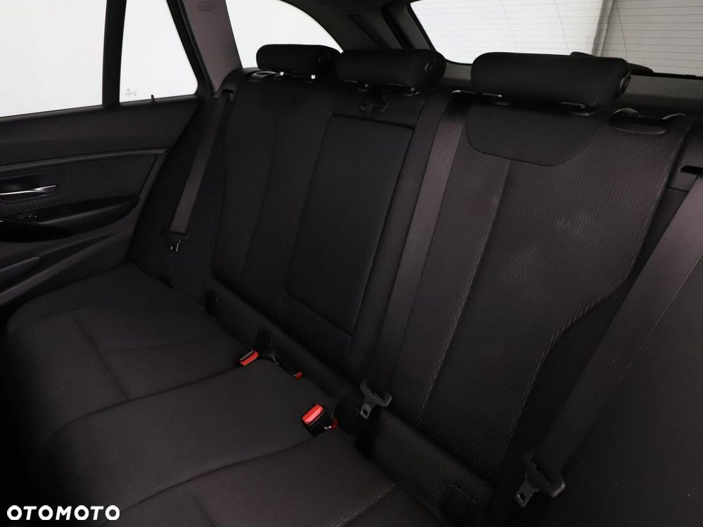 BMW Seria 3 320d Advantage - 18
