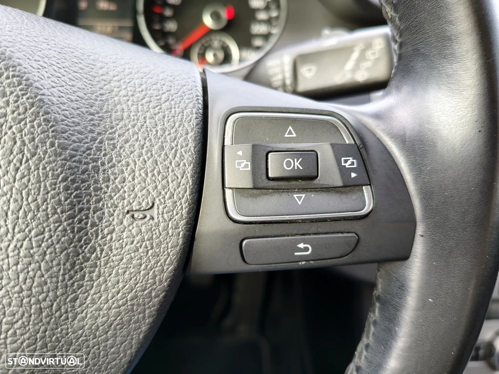 VW Passat Variant 1.6 TDI BlueMotion - 26