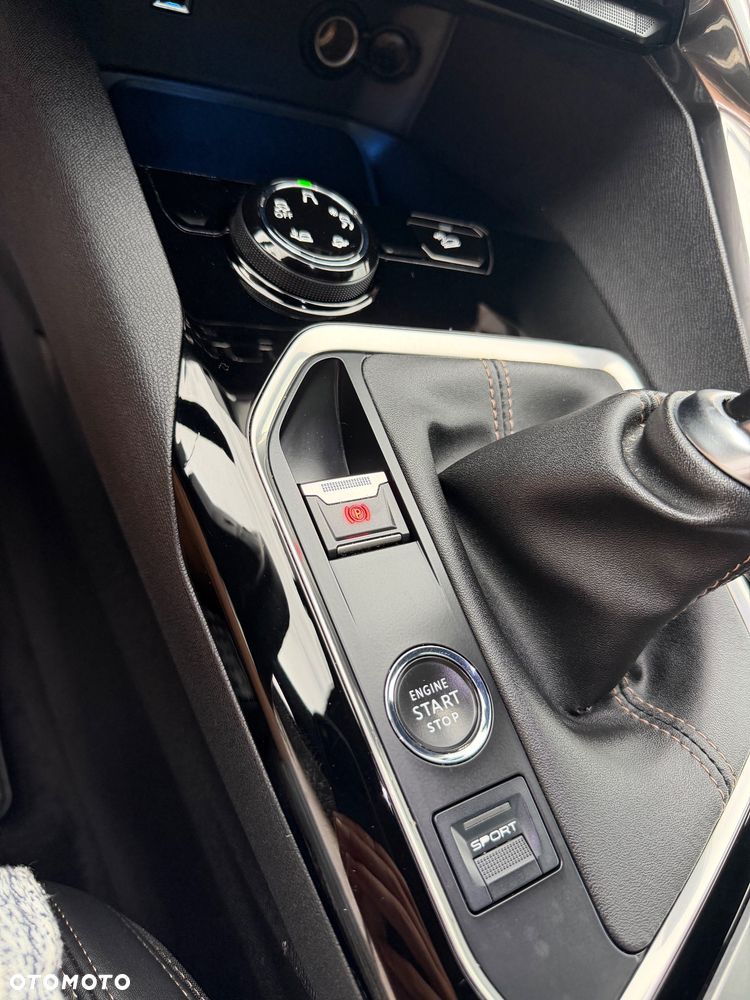 Peugeot 3008 1.5 BlueHDi GT S&S - 25