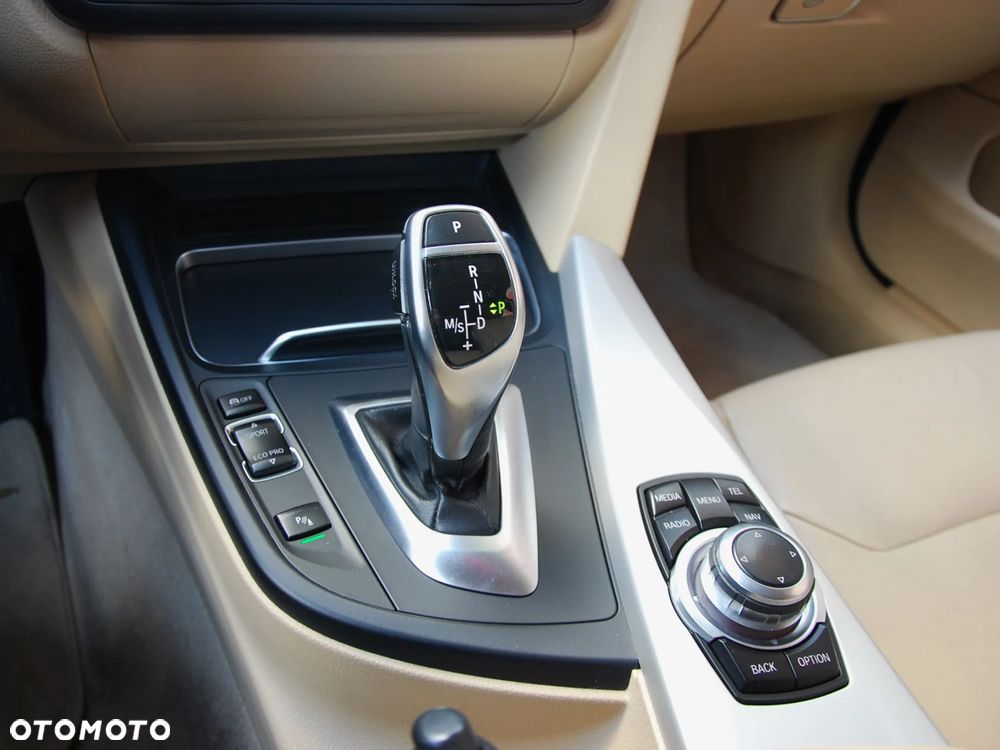 BMW Seria 4 420d Sport - 34