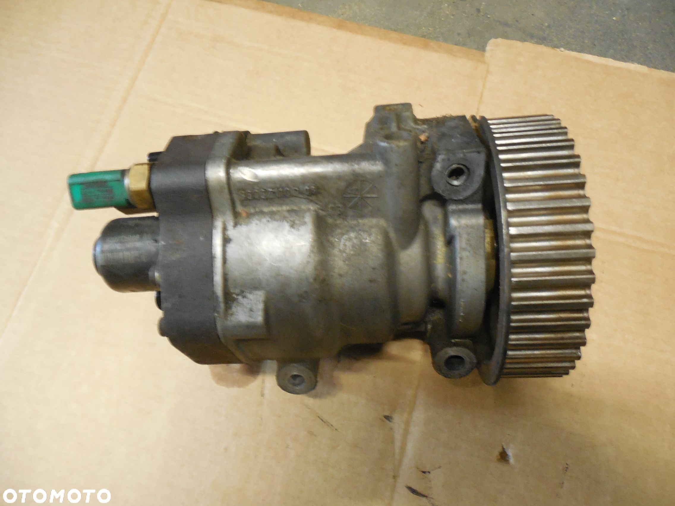 Pompa wysokiego ciśnienia POMPA 1.5 DCI  WTRYSKOWA RENAULT NISSAN Delphi R9042A041A - 1