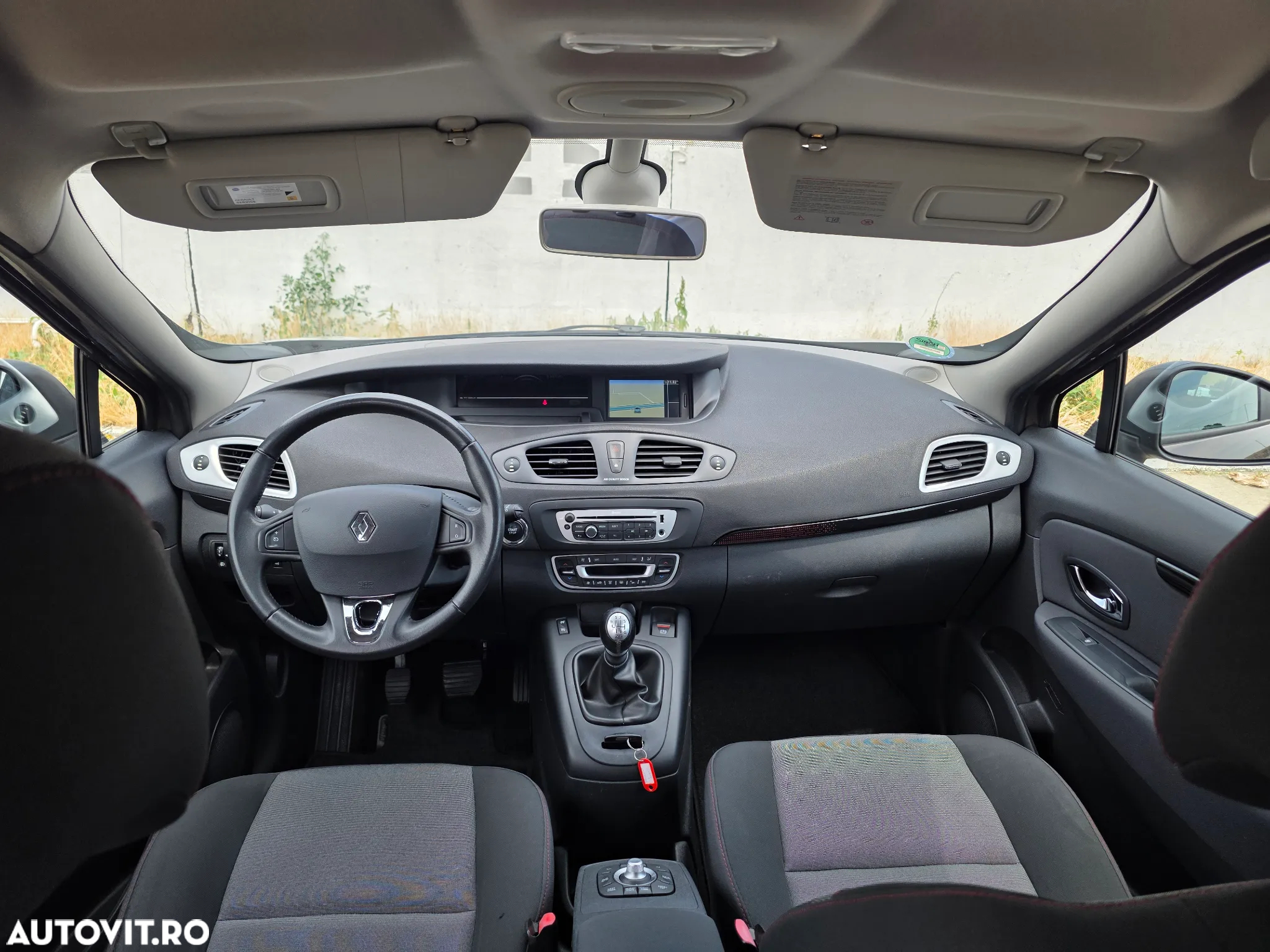 Renault Scenic ENERGY TCe 130 INTENS - 6