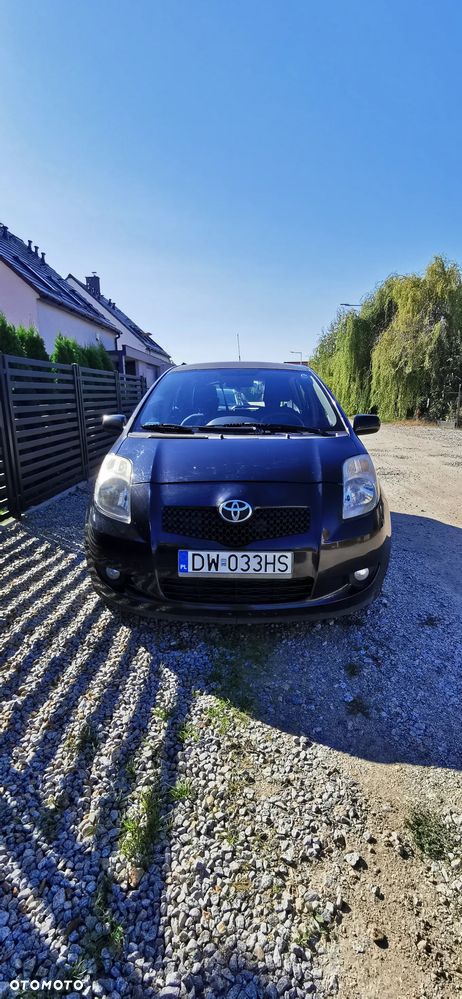 Toyota Yaris 1.3 Luna A/C - 1