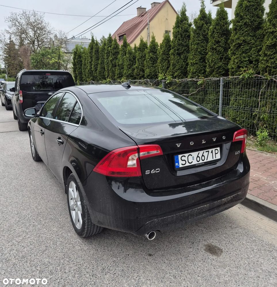 Volvo S60 D3 Momentum - 3