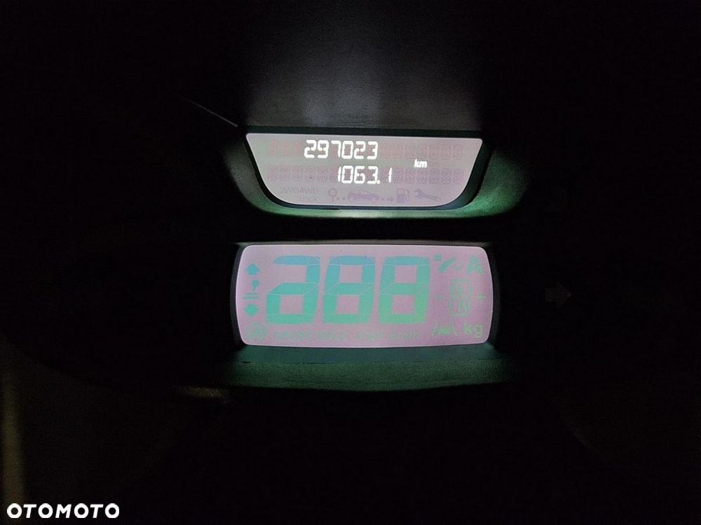 Nissan NV300 - 11
