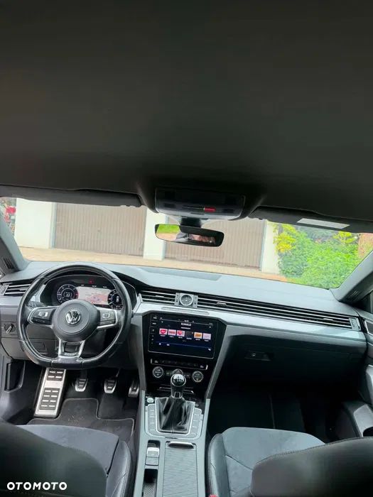 Volkswagen Arteon 2.0 TDI SCR Essence - 4