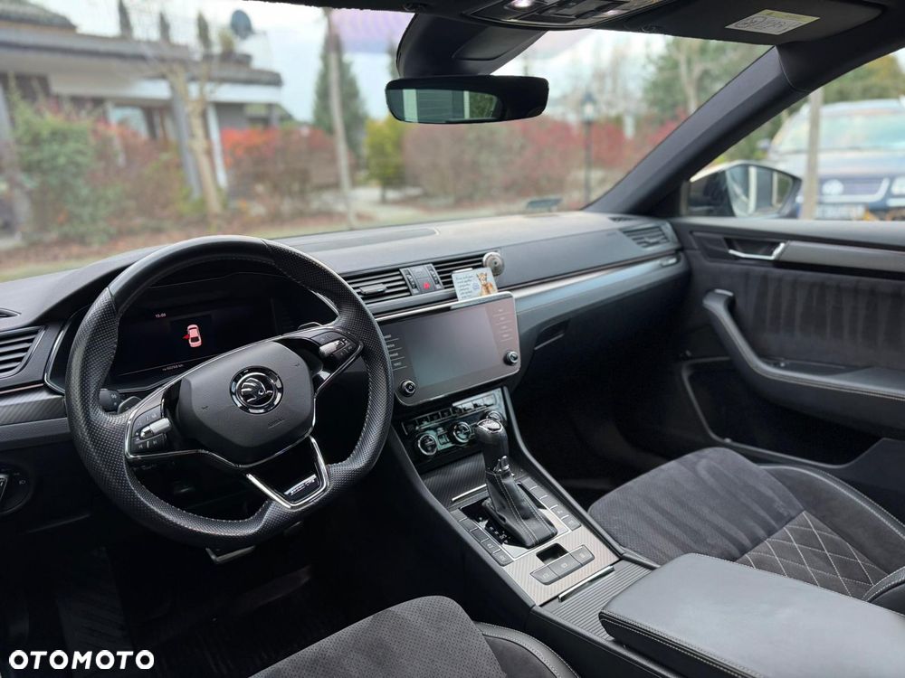 Skoda Superb 2.0 TDI SCR Sportline DSG - 4