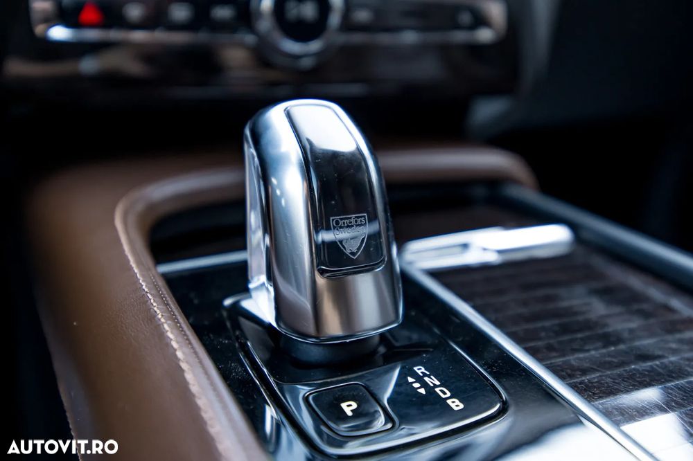 Volvo XC 90 T8 Twin Engine AWD Inscription - 32