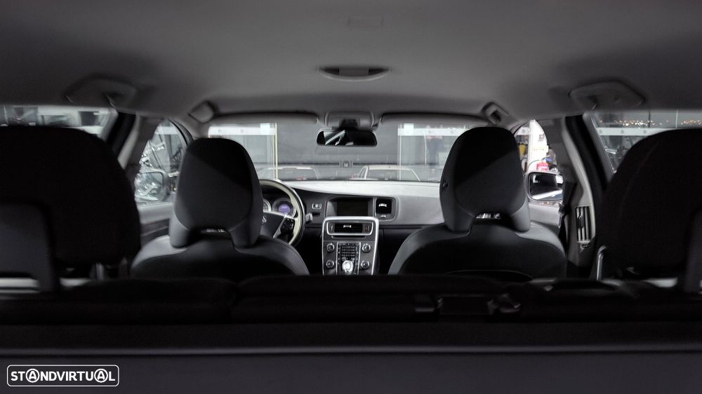 Volvo V60 D2 Kinetic - 22