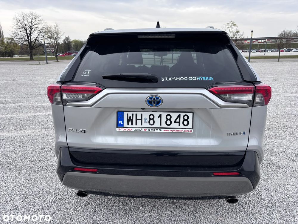 Toyota RAV4 Hybrid Selection 4x2 - 6