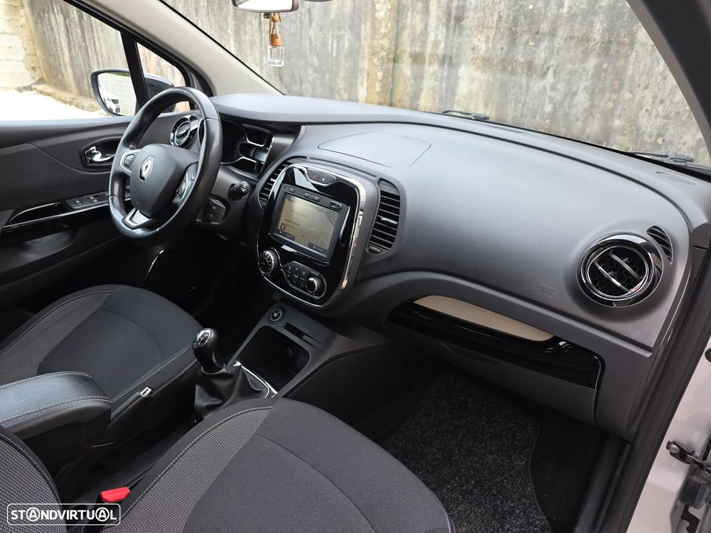 Renault Captur 0.9 TCE Exclusive - 30