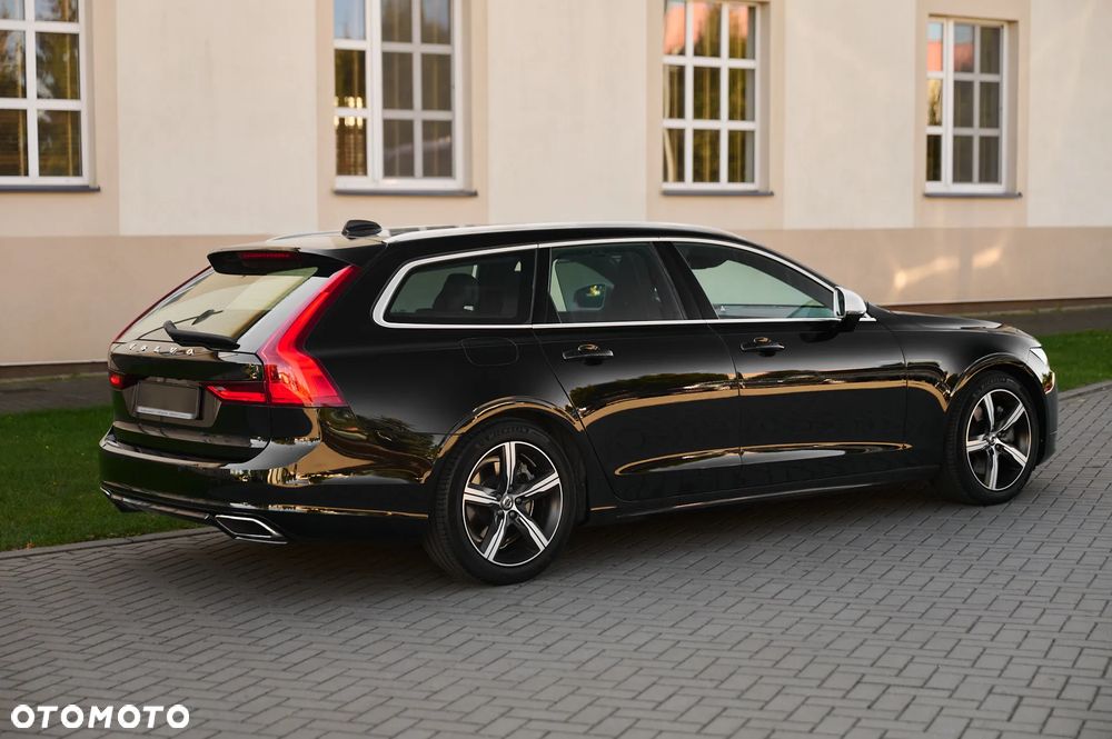 Volvo V90 T4 R-Design - 17