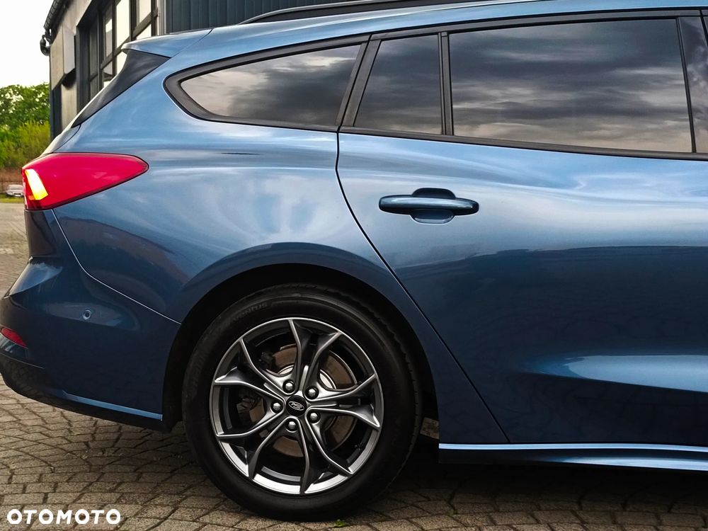 Ford Focus 2.0 EcoBlue ST-Line Business - 19
