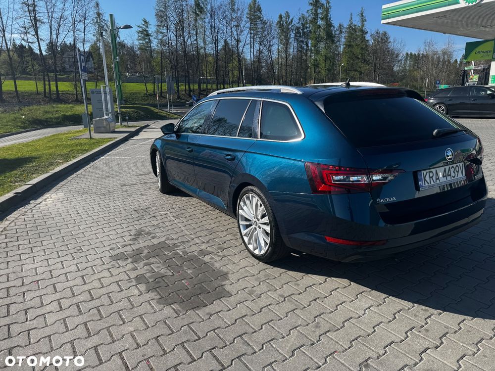 Skoda Superb 2.0 TDI Style DSG - 4